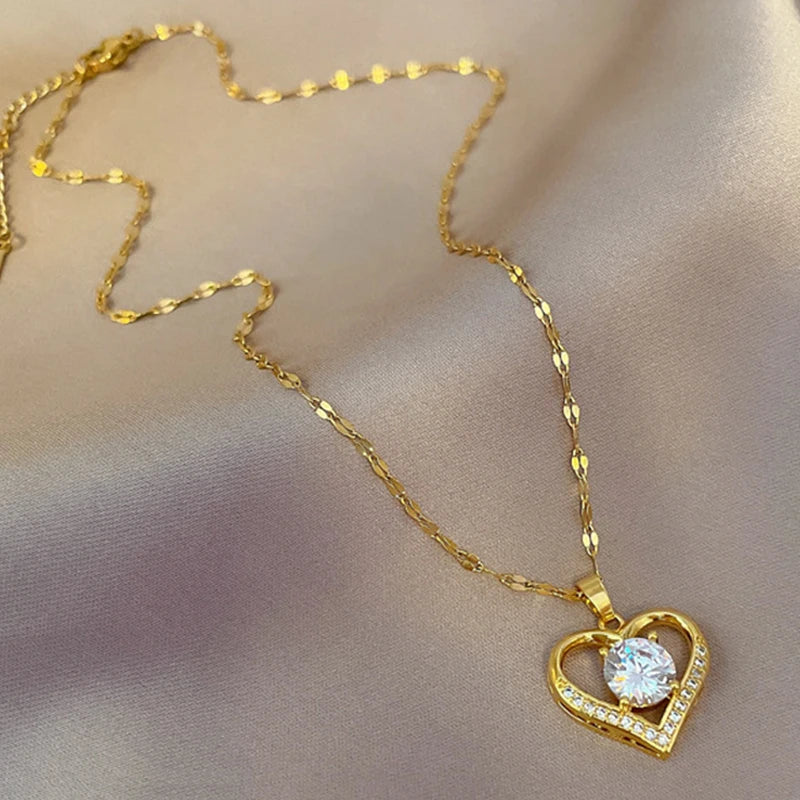 Artificial Gems Heart Pendant Necklace for women 2025 Golden Stainless Steel Lips Neck Chain Female Necklaces Jewelry for Girl