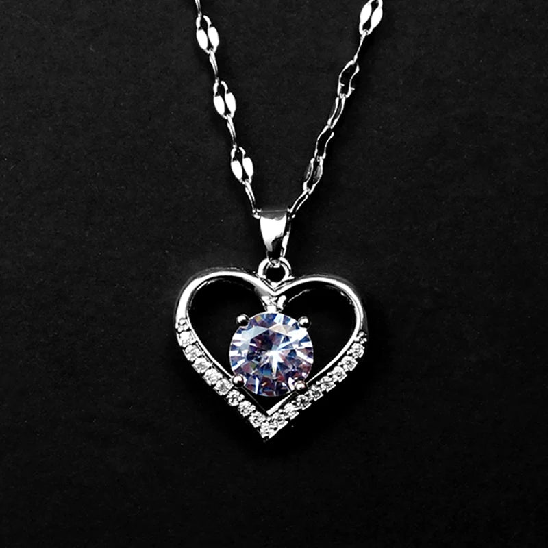 Artificial Gems Heart Pendant Necklace for women 2025 Golden Stainless Steel Lips Neck Chain Female Necklaces Jewelry for Girl